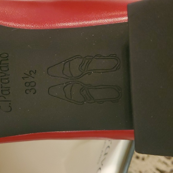 C. Paravano Elegant Red Low Heels with Leather Finish and Bow - Picture 11 of 15